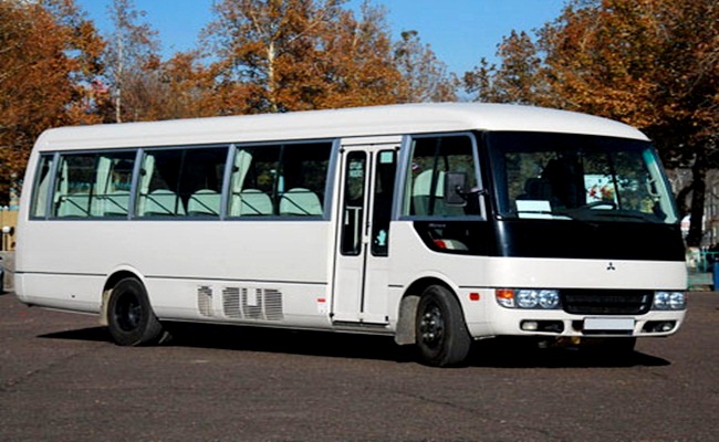 20 Seater Mitsubishi bus